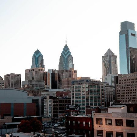 Rail Park Downtown Studio, Amazing Views, Contactless Check-In Philadelphia Bagian luar foto