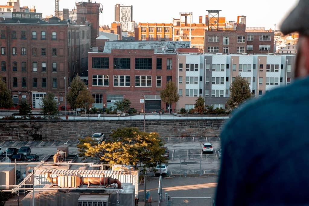 Rail Park Downtown Studio, Amazing Views, Contactless Check-In Philadelphia Bagian luar foto